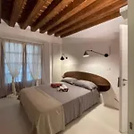 Dimora Al Porto Antico 아파트 *